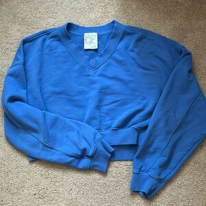 Aerie Cropped v-neck Crewneck